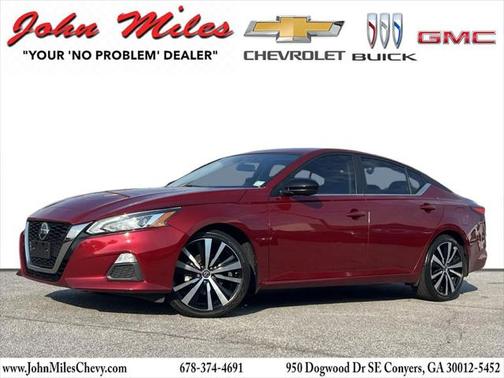 2022 Nissan Altima SR FWD