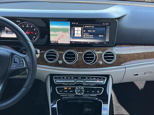 2017 Mercedes-Benz E-Class 4MATIC