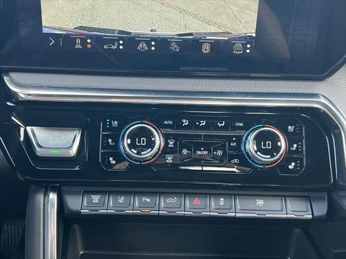 2025 GMC Sierra 3500 Denali