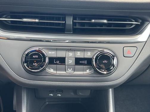 2025 Buick Envista Preferred FWD
