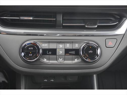 2025 Buick Envista Preferred FWD