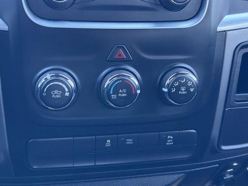 2021 RAM 1500 Classic Warlock Crew Cab 4x2 5'7' Box