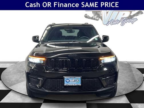 2022 Jeep Grand Cherokee Altitude 4x4