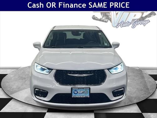 2022 Chrysler Pacifica Hybrid Touring L