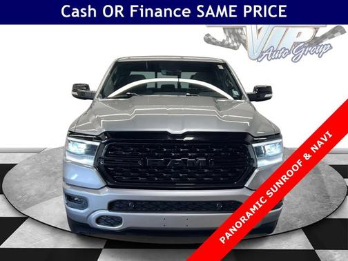2022 RAM 1500 Big Horn Crew Cab 4x4 64' Box