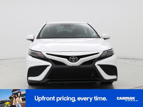White 2023 Toyota Camry SE