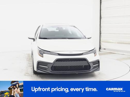 White 2021 Toyota Corolla SE