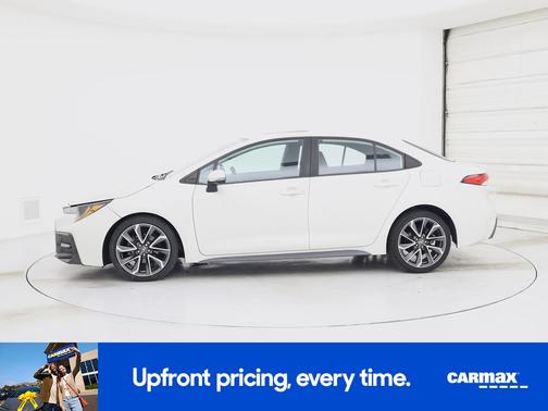 White 2021 Toyota Corolla SE