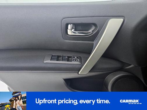 Blue 2014 Nissan Rogue Select S