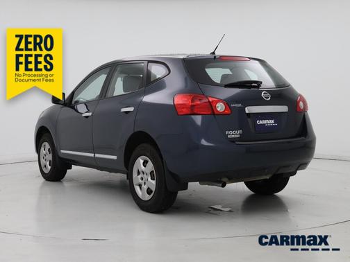Blue 2014 Nissan Rogue Select S