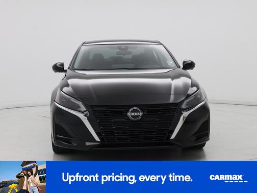 Black 2023 Nissan Altima SL