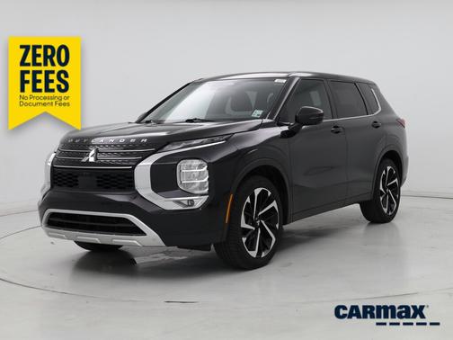 Black 2024 Mitsubishi Outlander SE