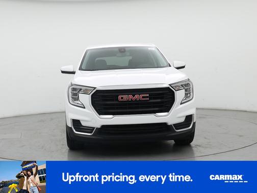 White 2024 GMC Terrain SLE