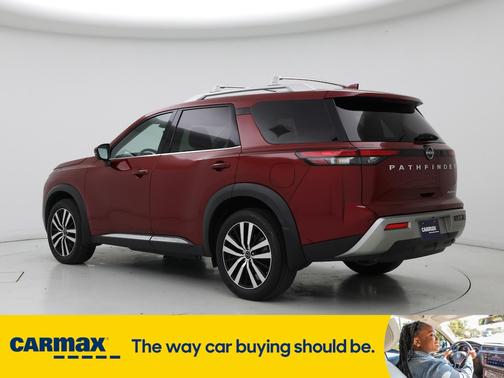 2023 Nissan Pathfinder Platinum
