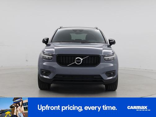 2022 Volvo XC40 T5 R-Design