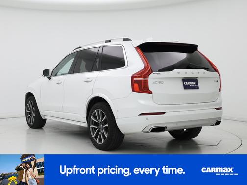 2018 Volvo XC90 T6 Momentum