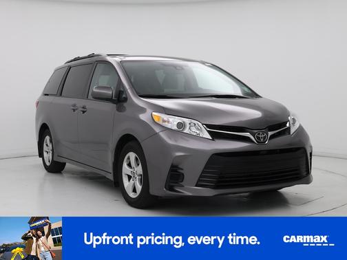 2019 Toyota Sienna LE