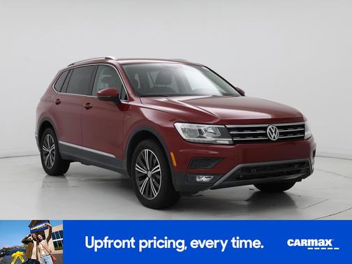 Red 2019 Volkswagen Tiguan SE