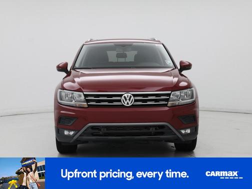Red 2019 Volkswagen Tiguan SE
