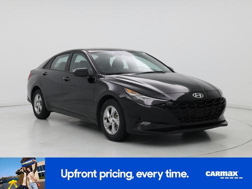2022 Hyundai ELANTRA SE