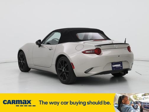2022 Mazda MX-5 Miata Club