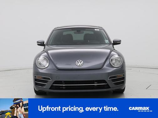 Gray 2019 Volkswagen Beetle SE