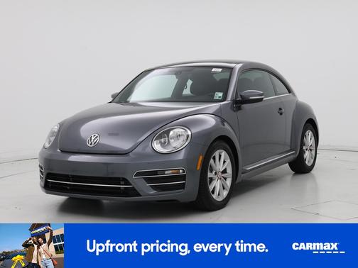 Gray 2019 Volkswagen Beetle SE