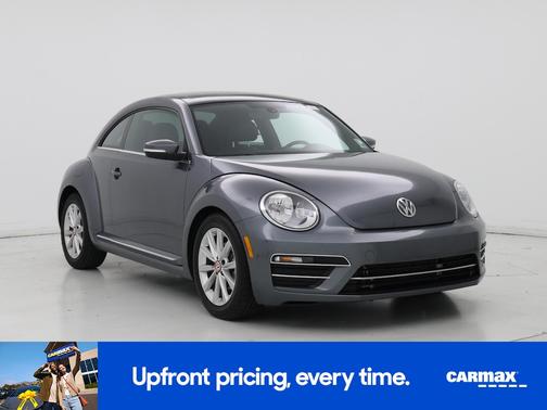 Gray 2019 Volkswagen Beetle SE