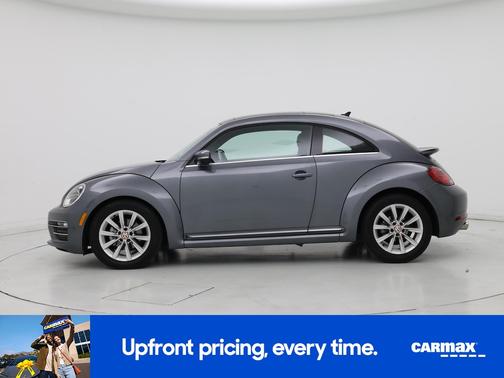 Gray 2019 Volkswagen Beetle SE