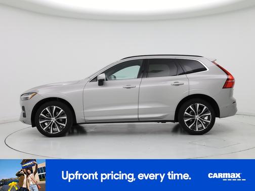 2022 Volvo XC60 B5 Momentum
