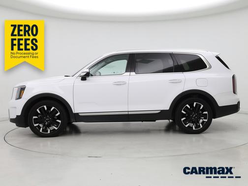 White 2025 Kia Telluride SX