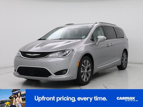 Silver 2017 Chrysler Pacifica Limited