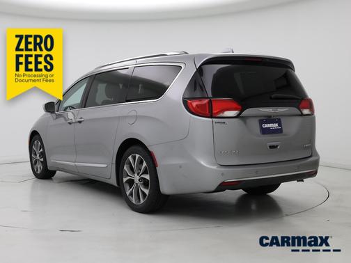 Silver 2017 Chrysler Pacifica Limited
