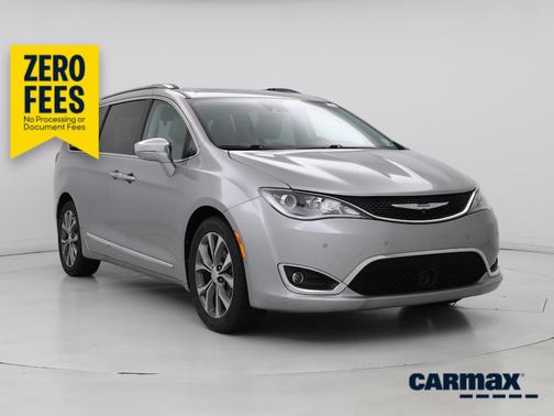 Silver 2017 Chrysler Pacifica Limited