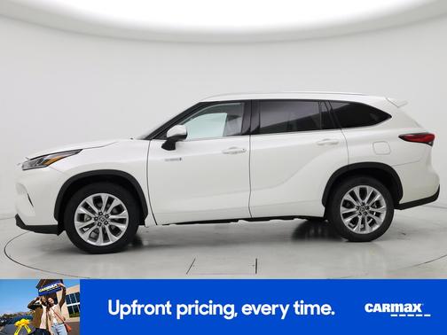 White 2021 Toyota Highlander Hybrid Limited