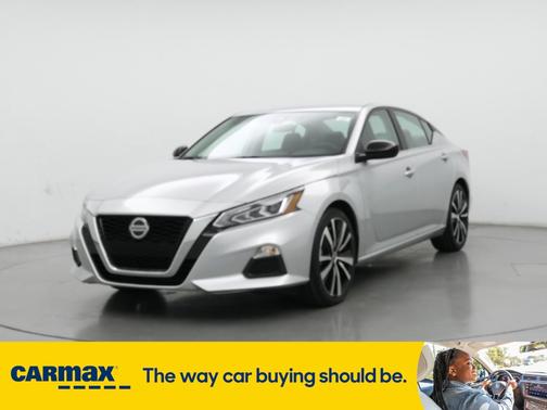 2022 Nissan Altima SR