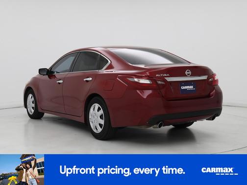 Red 2018 Nissan Altima S