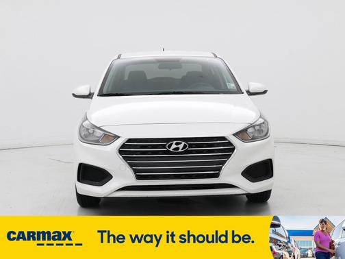2022 Hyundai Accent SE