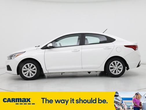 2022 Hyundai Accent SE