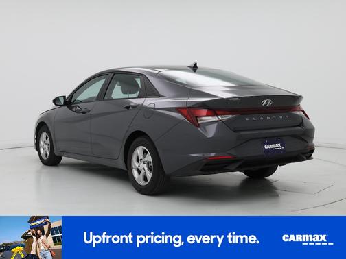 Gray 2023 Hyundai ELANTRA SE