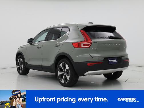 2024 Volvo XC40 B5 Plus Bright Theme