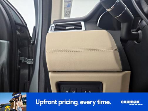 Gray 2019 Land Rover Discovery Sport HSE
