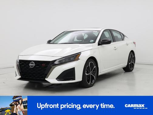 White 2023 Nissan Altima SR
