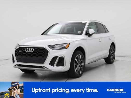 White 2024 Audi Q5 S-Line Premium