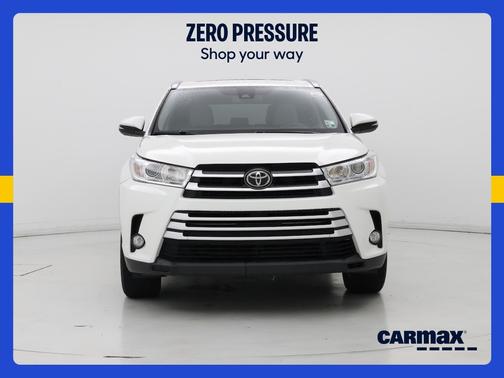 Pearl 2017 Toyota Highlander XLE