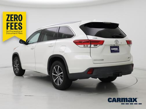 Pearl 2017 Toyota Highlander XLE
