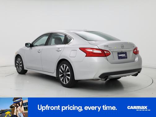 2017 Nissan Altima SV