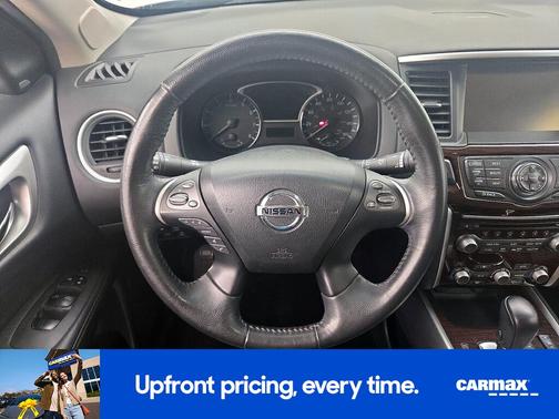 Black 2015 Nissan Pathfinder SL