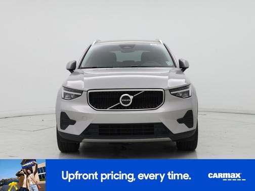 Silver 2023 Volvo XC40 B5 Core