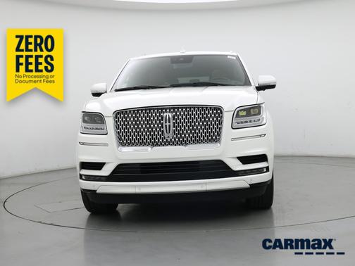 White 2021 Lincoln Navigator L Reserve